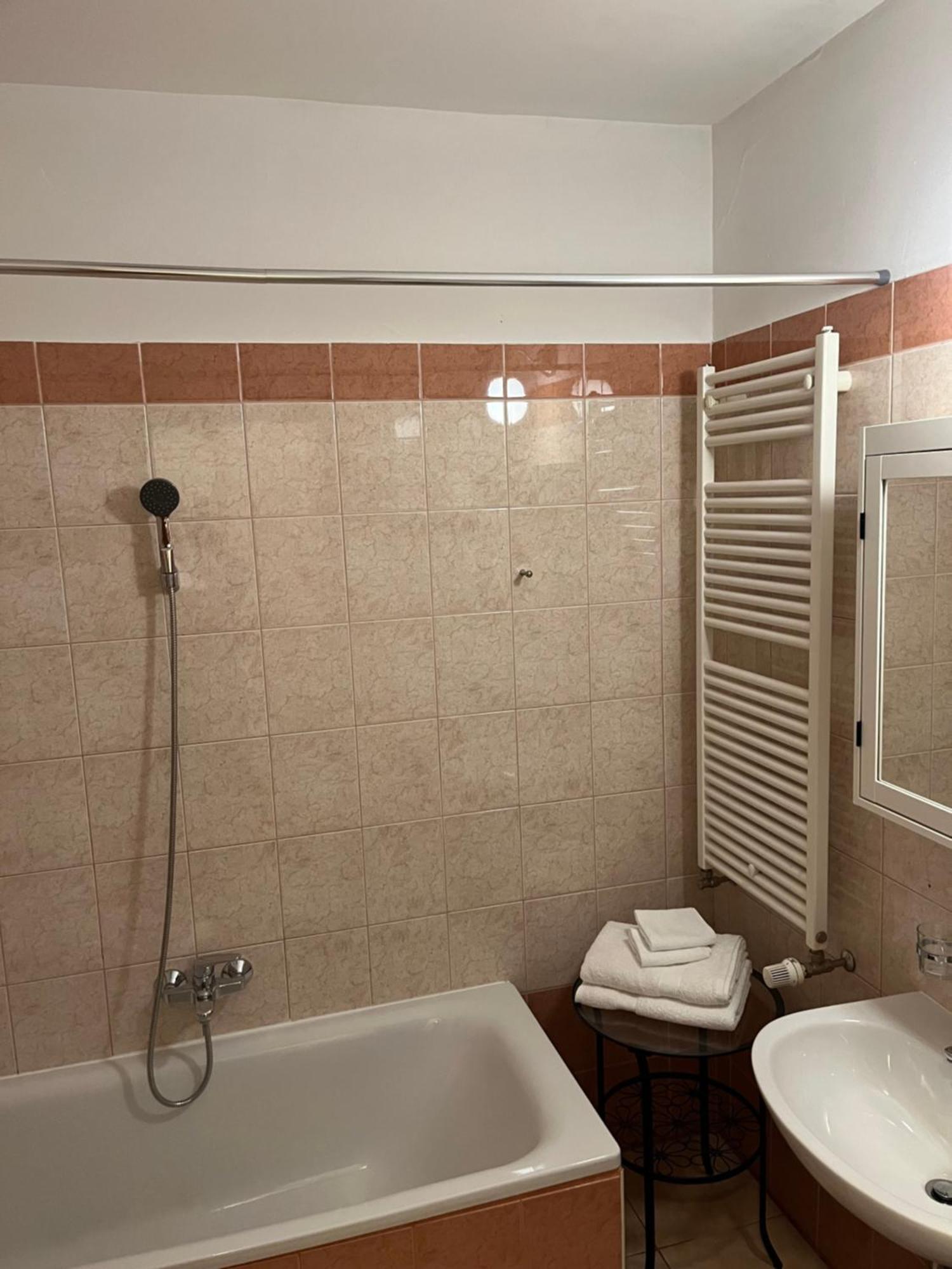 City Center Apartments With Optional Garage Budapest Ngoại thất bức ảnh